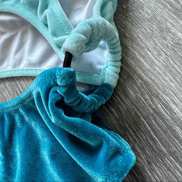 Pink Victoria’s Secret Two toned blue Velvet cutout one piece swim suit size S - Picture 10 of 13